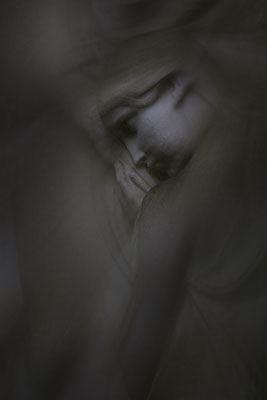 In Verbindung treten -  © Helga Jaramillo Arenas - Fotografie und Poesie / Oktober 2022