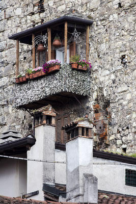 Warten auf Weihnachten / Brescia - Italien - © Helga Jaramillo Arenas - Fotografie und Poesie / Juli 2018