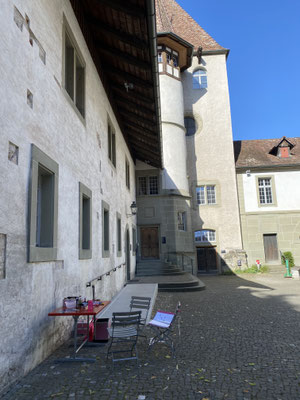 Schminken im Schlosshof