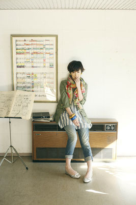 『SPRING』2010・4　ｐｈ・Masahiro Tamura(freaks)、Stylist　Kyoko Kikuchi,Hm・NAYA　Model・Kaede(BARK ｉｎ STYLｅ)