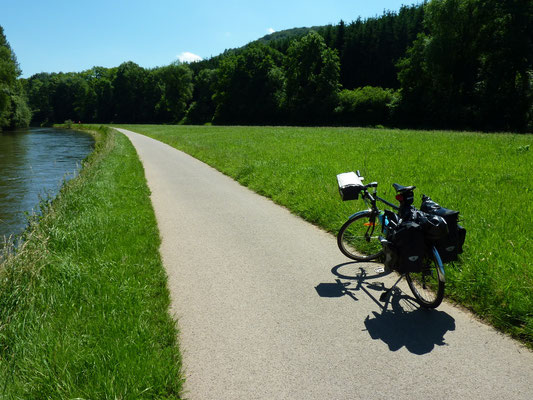 La Sûre, Luxembourg (Au Bout des Pieds)