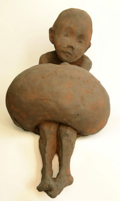 und jetzt? / 2017 / Betonguss, patiniert / 38x22x27cm