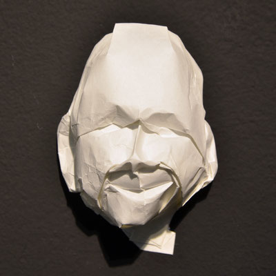 225cm³ 19 / 2020 / Papier / 10x8x6cm