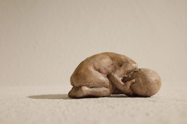 2023 / Betonguss, patiniert / 19x10x10cm (Foto von Jan Rudow)