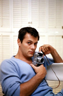TONY CURTIS
