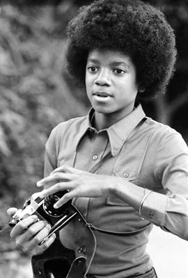 MICKAEL JACKSON