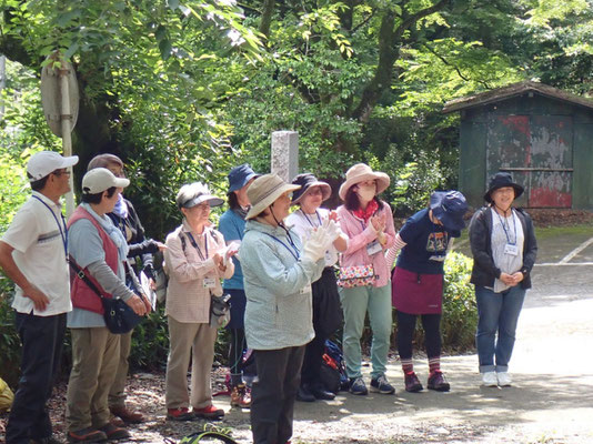 開会式：初めての参加者を紹介します