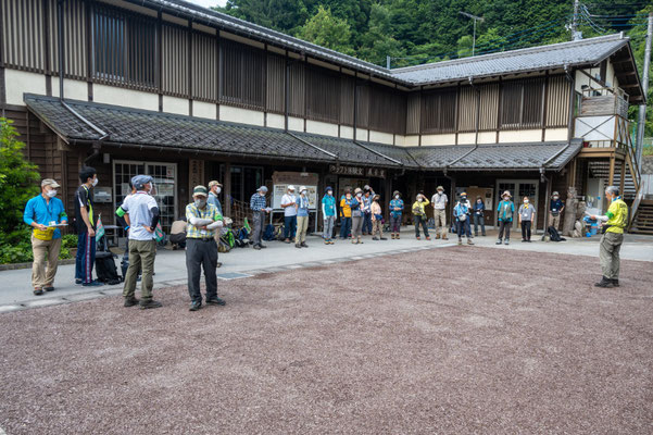 開会式：本日のコースと見所を説明します