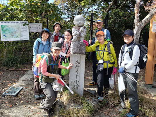 ゴミ拾い：午前中から沢山拾った「もっときれいにし隊」
