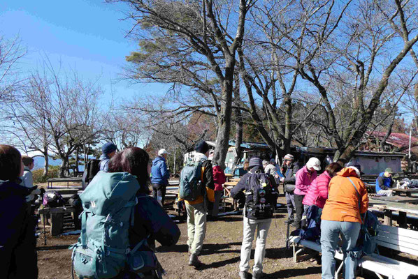 小仏城山で休憩