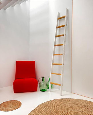 paint wood ladder for interior decor