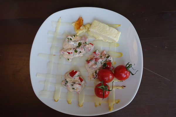 Gratinierter weißer Spargel mit Ziege- und Schafskäsetalern - Pi mal Butter Mädchenvöllerei