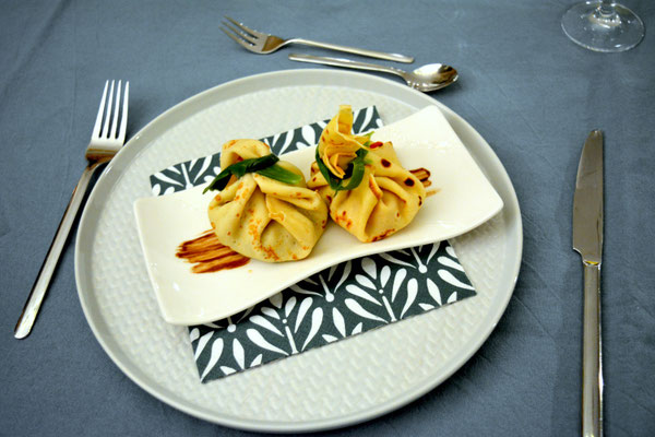Pi mal Butter Mädchenvöllerei Saarland Rezept Food Blog Crepe Füllung Caprese Pilze Bacon