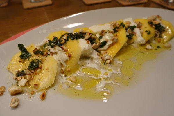 Mango mit Büffelmozzarella - Pi mal Butter Mädchenvöllerei