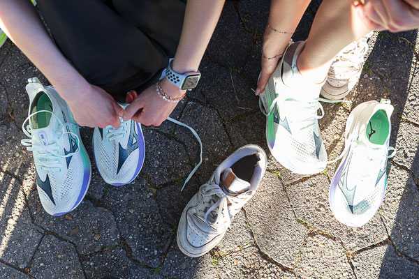 RUN UP 2025 Darmstädter Lauf-Treff mit Schuhtestival von unserem Partner Läuferherz. Foto: Christa Daum
