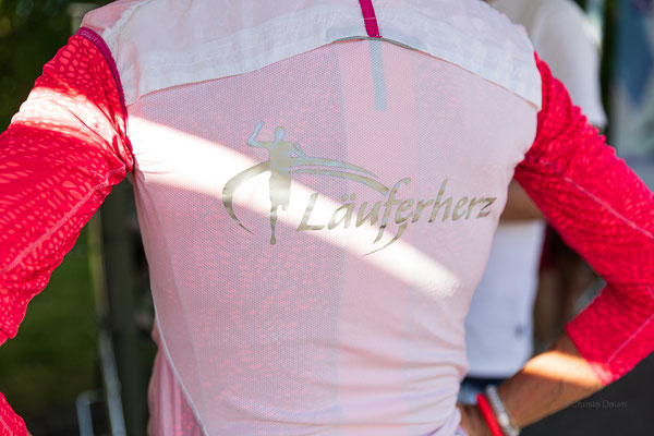 RUN UP 2025 Darmstädter Lauf-Treff mit Schuhtestival von unserem Partner Läuferherz. Foto: Christa Daum