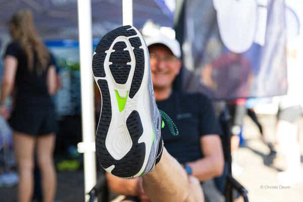 RUN UP 2025 Darmstädter Lauf-Treff mit Schuhtestival von unserem Partner Läuferherz. Foto: Christa Daum