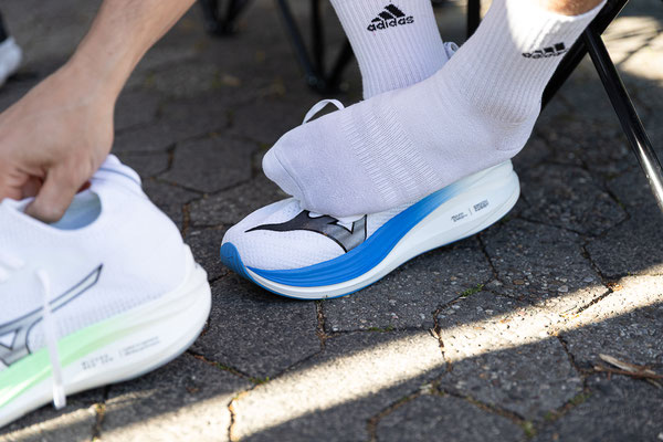 RUN UP 2025 Darmstädter Lauf-Treff mit Schuhtestival von unserem Partner Läuferherz. Foto: Christa Daum