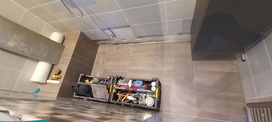 BTK Tegelzetters Venlo - tegels vervangen in een badkamer te Reuver