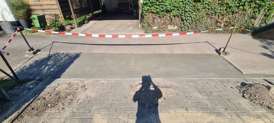 BTK Tegelzetters Venlo - herbestrating oprit te Velden