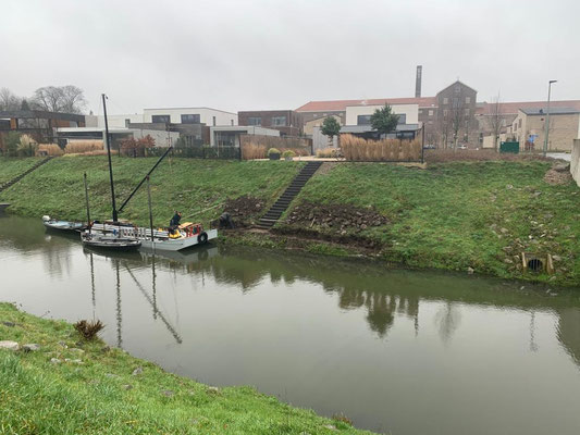 BTK Tegelzetters Venlo - aanlegsteiger en trap in Roermond