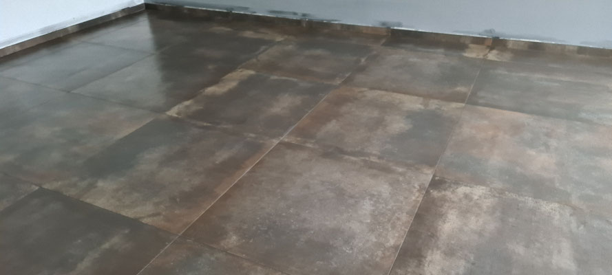 BTK Tegelzetters Venlo - tegelwerk vloer 90x90 te Neeritter