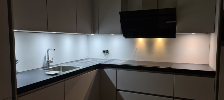 BTK Tegelzetters Venlo - betegelen achterwanden 60x120 tegel - maatwerk keuken te Grubbenvorst