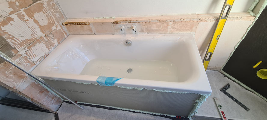 BTK Tegelzetters Venlo - gedeeltelijke renovatie van badkamer te Roermond