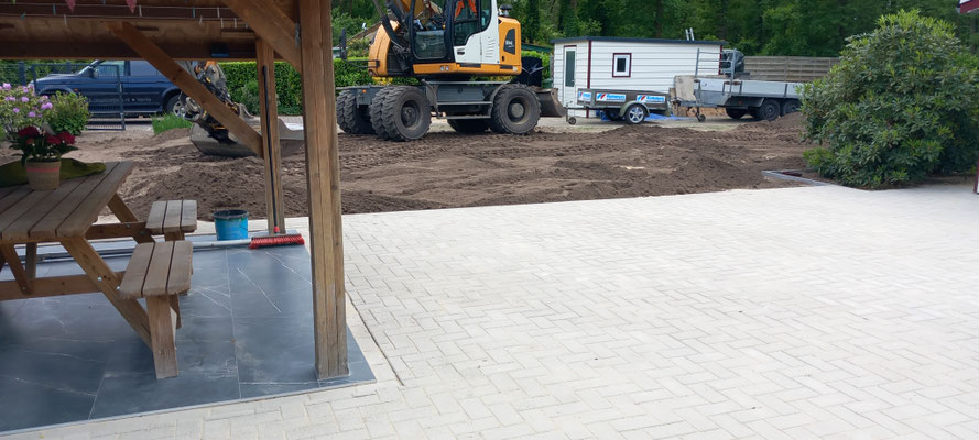 BTK Tegelzetters Venlo - straat- & grondwerk kavel te Velden
