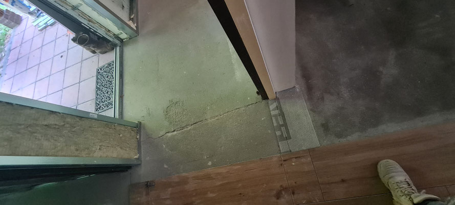 BTK Tegelzetters Venlo - tegelvloer houtlook te Venlo