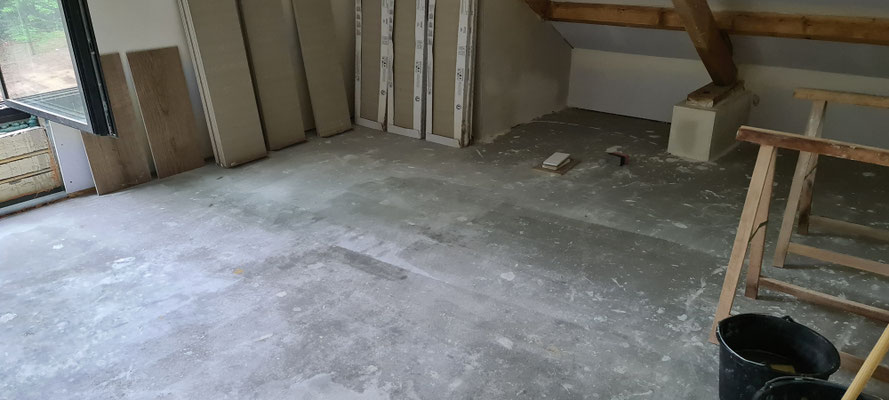BTK Tegelzetters Venlo - tegelwerk  - houtlook tegelvloer te Venlo