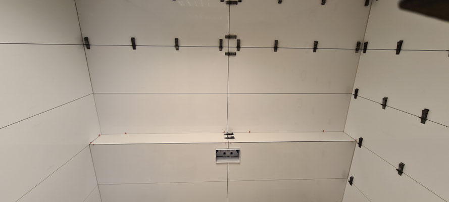 BTK Tegelzetters Venlo - realisatie invalidetoilet Viecuri te Panningen - tegelwerkzaamheden