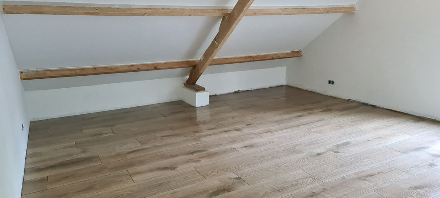 BTK Tegelzetters Venlo - inwassen - houtlook tegelvloer te Venlo