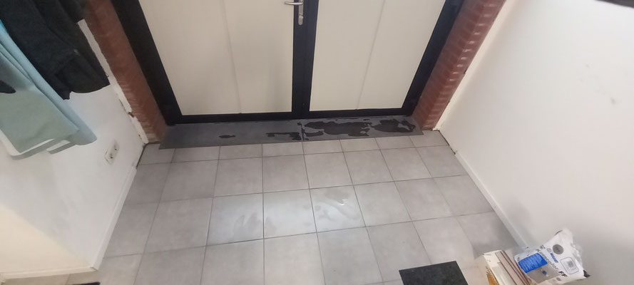 BTK Tegelzetters Venlo - tegelvloer garage te Herten