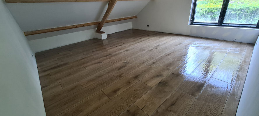 BTK Tegelzetters Venlo - inwassen - houtlook tegelvloer te Venlo