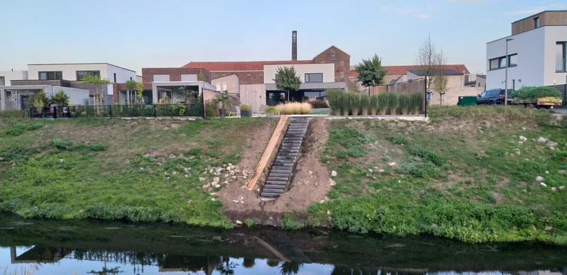 BTK Binnendijk Tegel en Kitwerk - aanleg trap te Roermond