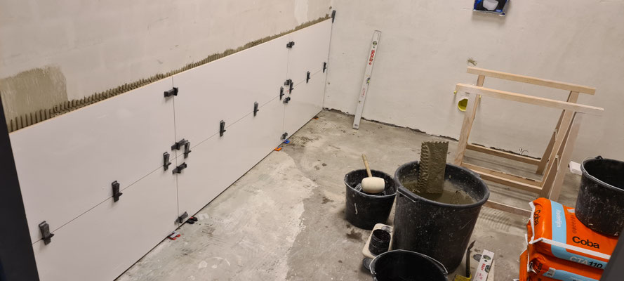 BTK Tegelzetters Venlo - realisatie invalidetoilet Viecuri te Panningen - tegelwerkzaamheden 