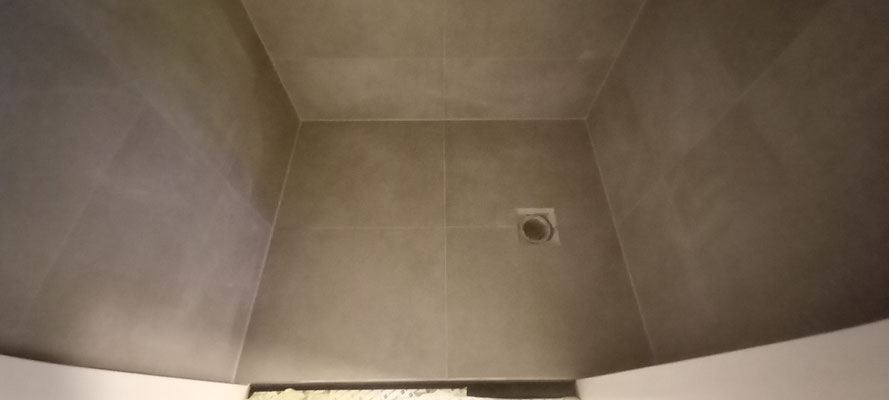 BTK Tegelzetters Venlo - tegelwerk toilet te Roermond