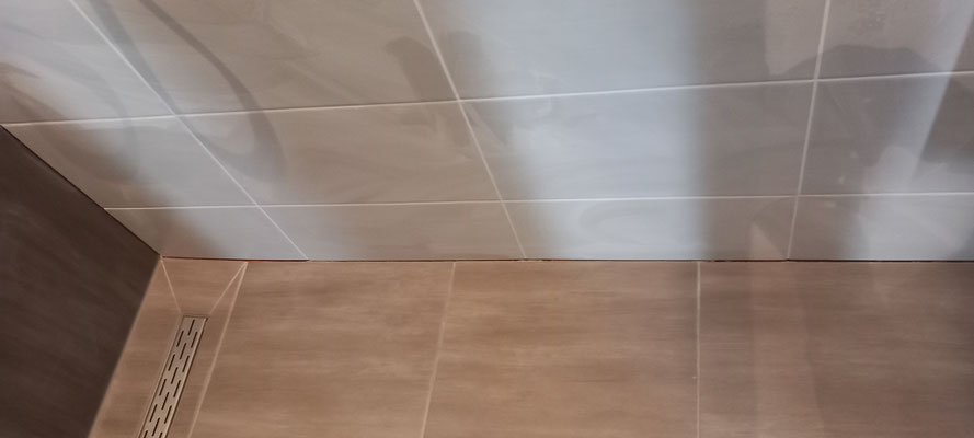 BTK Tegelzetters Venlo - tegels vervangen in een badkamer te Reuver