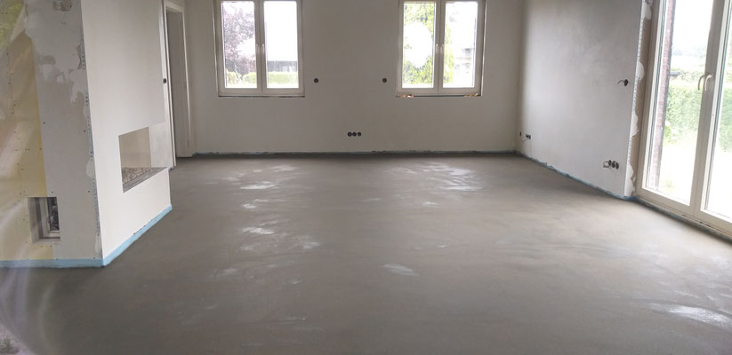 BTK Tegelzetters Venlo - tegelvloer te Maaseik - nieuwe cement dekvloer drogen 28 dagen