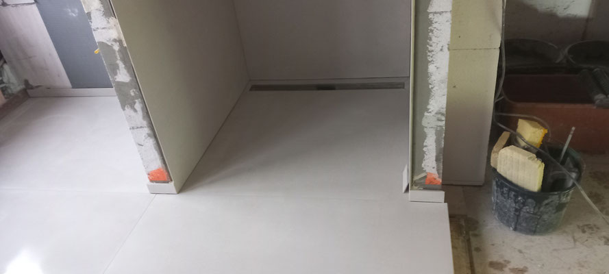 BTK Tegelzetters Venlo - badkamer te Roermond - inwassen voegen