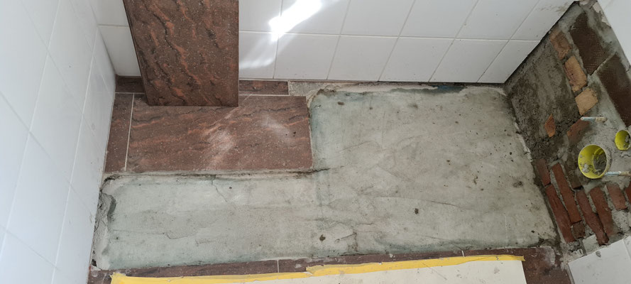BTK Tegelzetters Venlo - reparatie werkzaamheden tegelwerk toilet te Panningen