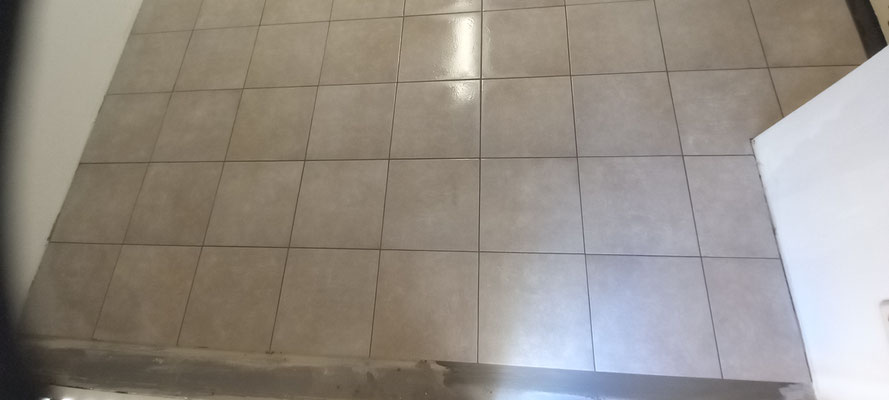 BTK Tegelzetters Venlo - tegelvloer garage te Herten