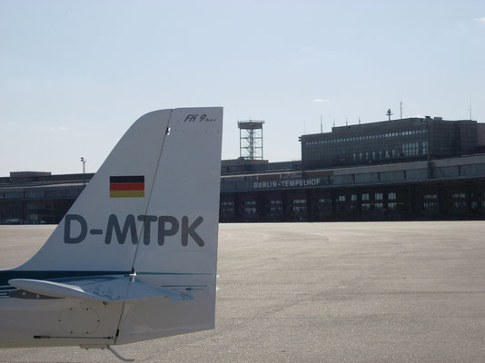 Das "Beweisfoto": Die Papa-Kilo in Tempelhof.