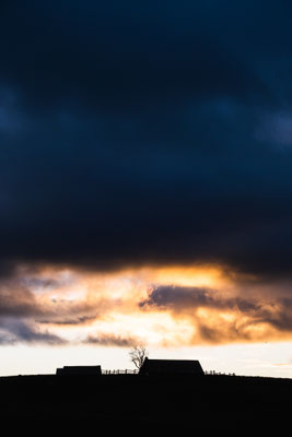 Le buron et le coucher de soleil