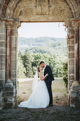 photographe-videaste-mariage-wedding-photographer-filmmaker-occitanie-lozere-mende-nasbinals-marvejols-gorges-du-tarn-jonte-langogne-saint-chely-d'apcher-aveyron-canourgue-florac-aubrac-intemporelle-authentique-prise-sur-le-vif-decouverte