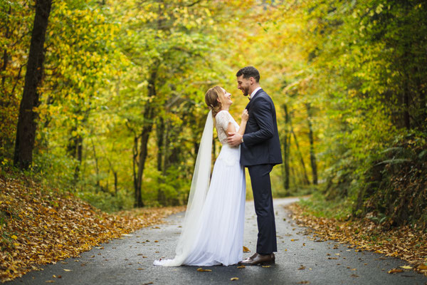 fall-colour-wedding-southern-france