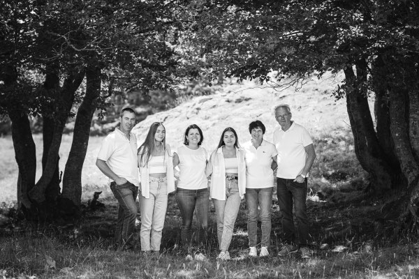 photographe famille Espalion seances nature et campagne