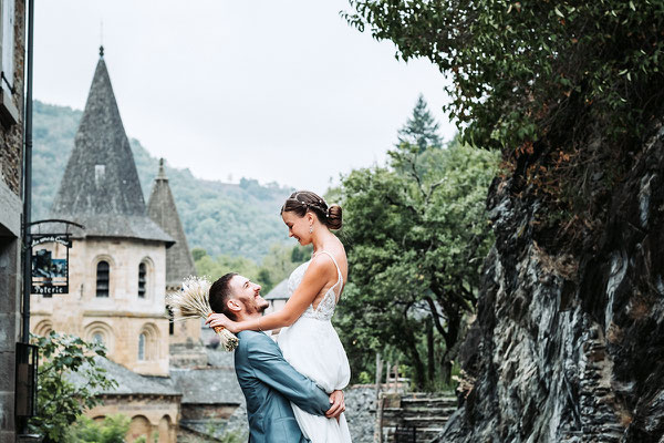 photographe-videaste-videographe-mariage-tarn-carmaux-albi-cordes-sur-ciel-mazamet-saix-lautrec-rabastens-gaillac-lescure-chateau-conques-mauriac-rode-saint-chely-domaine-flore-noir-blanc-authentiques-prise-sur-le-vif-wedding-herault-aveyron