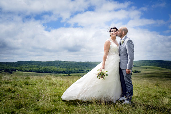 photographe-videaste-mariage-Lot-couple-portraits-paysage